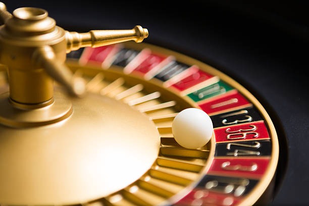Aviator cash-out button and multiplier display
